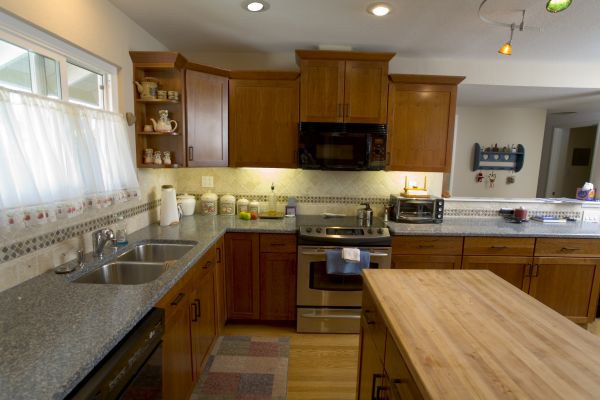 Cherry Cabinet Remodeling in Palm Desert